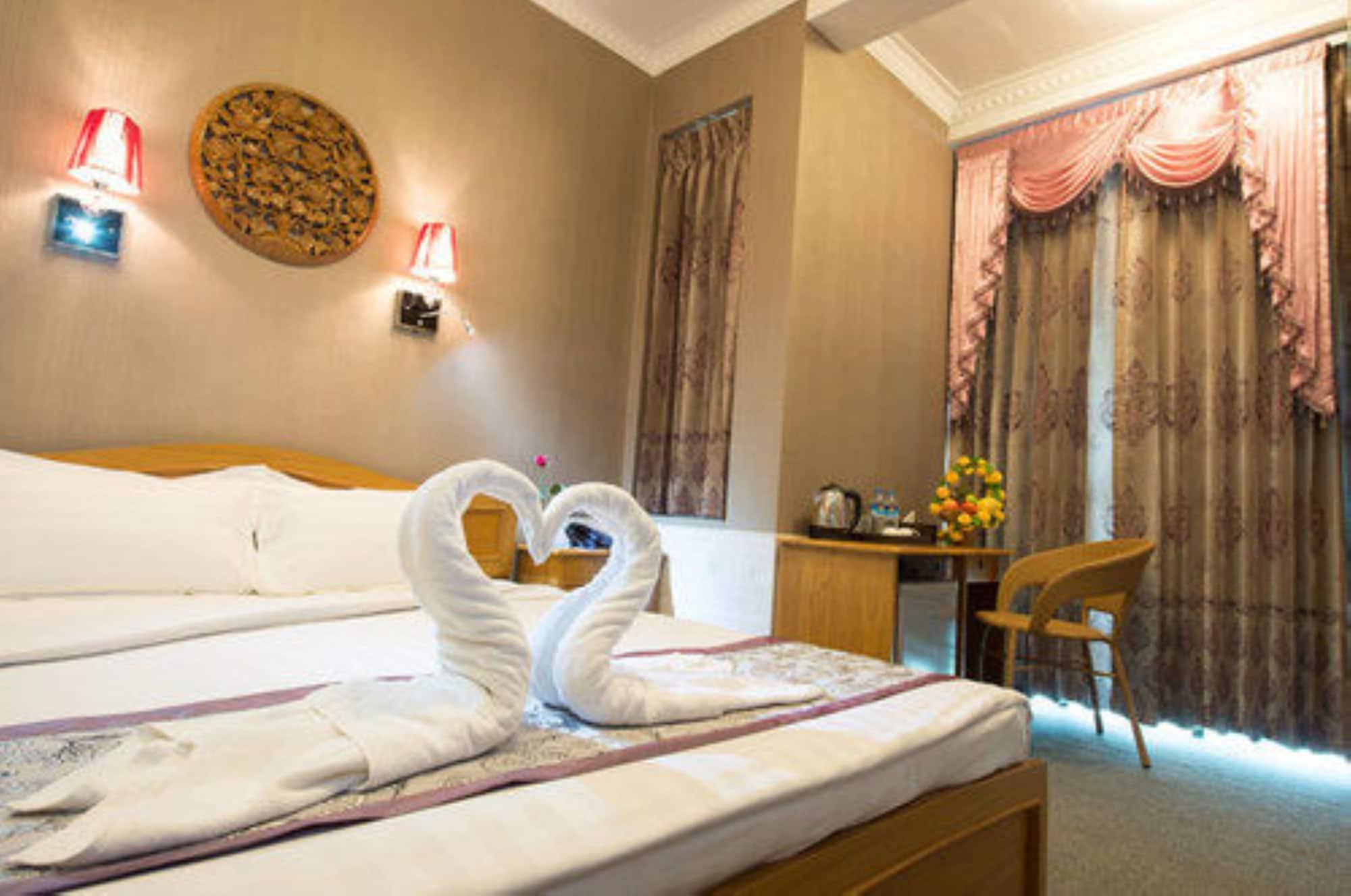 Smart Hotel Mandalay Exterior foto