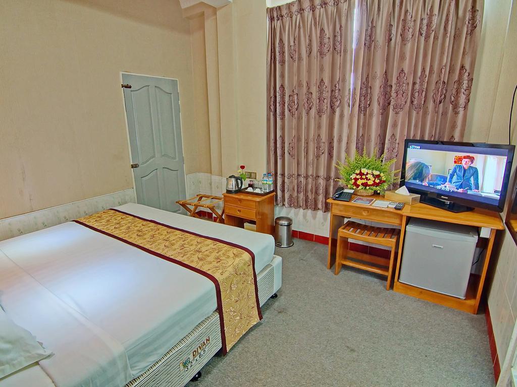 Smart Hotel Mandalay Exterior foto