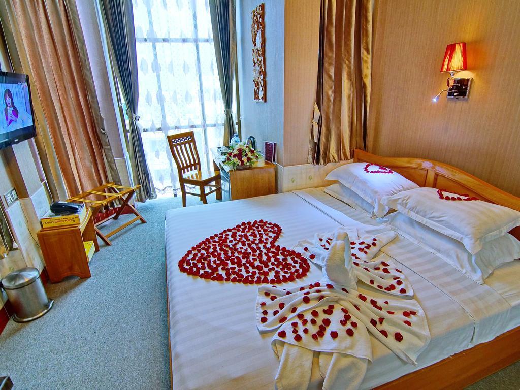 Smart Hotel Mandalay Exterior foto