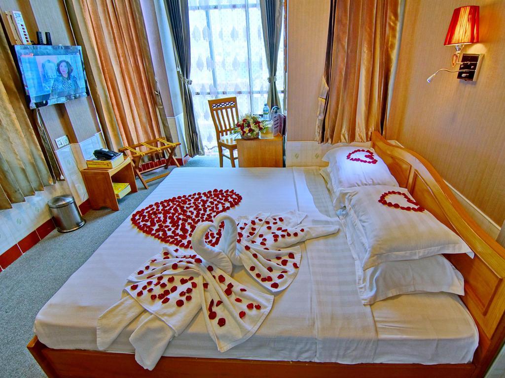 Smart Hotel Mandalay Exterior foto