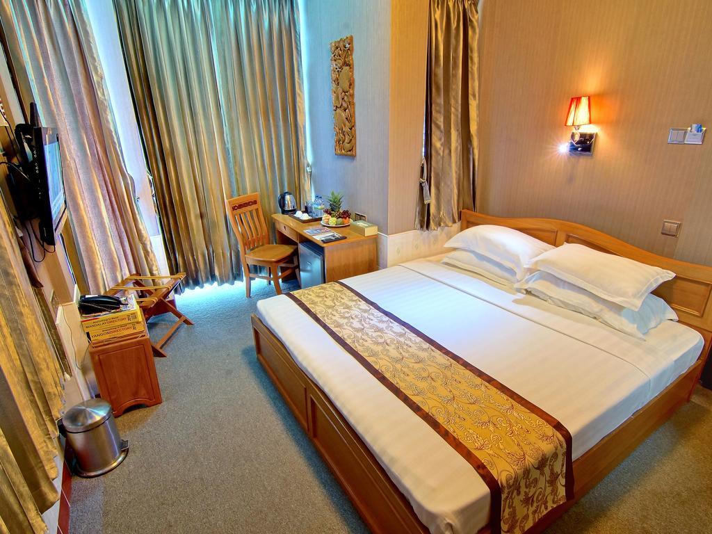 Smart Hotel Mandalay Exterior foto