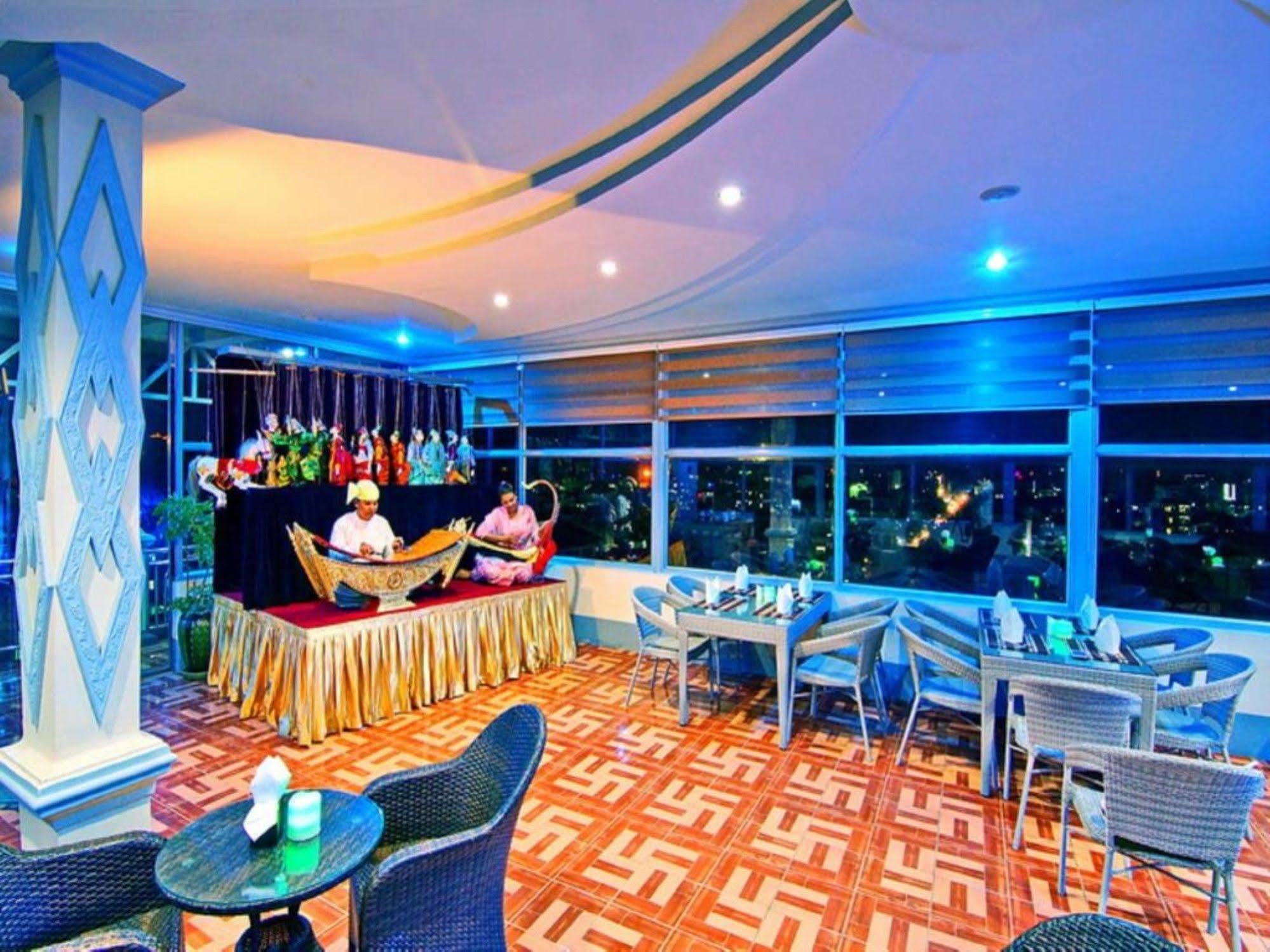 Smart Hotel Mandalay Exterior foto